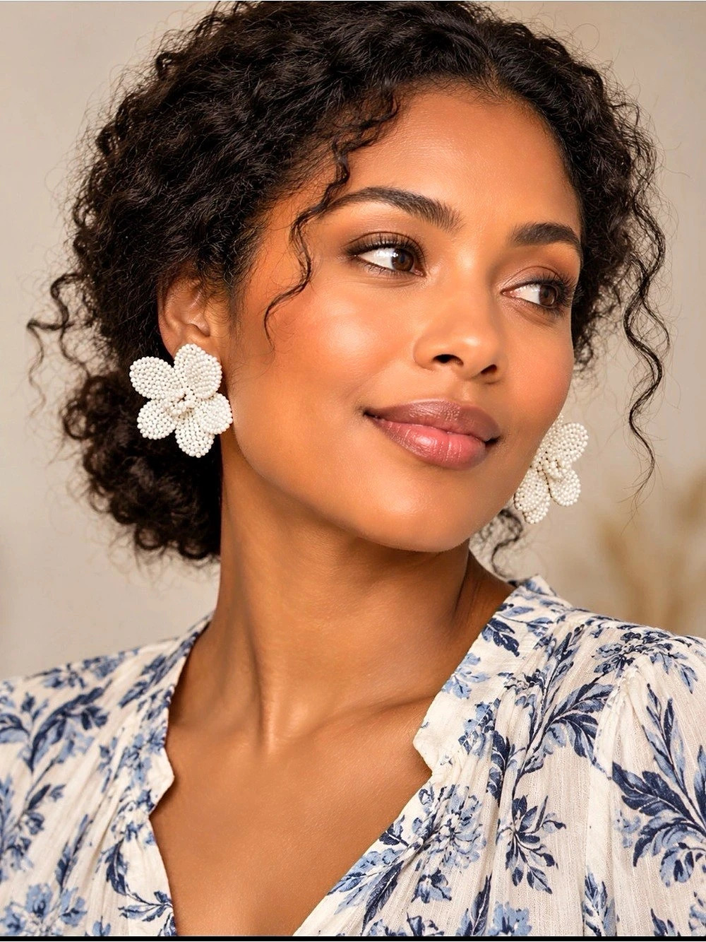 Handmade White Beaded Flower Stud Earrings